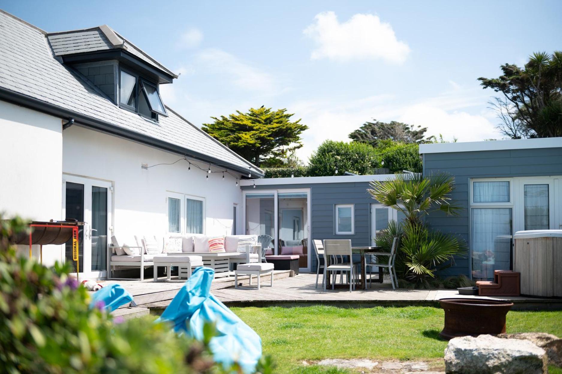 Blue Bay House Holiday home *